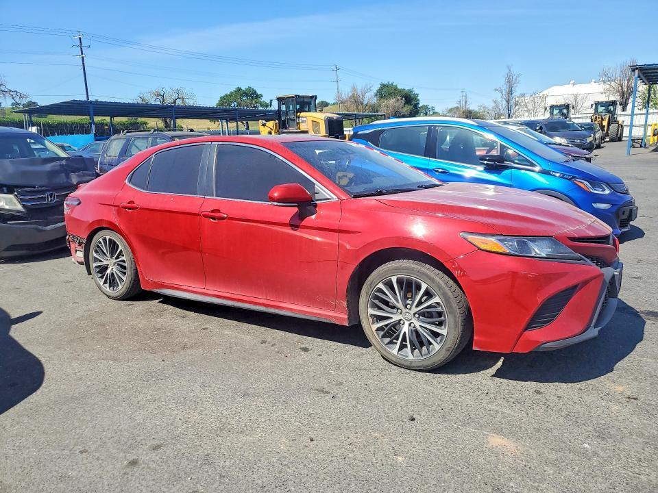2019 Toyota Camry se