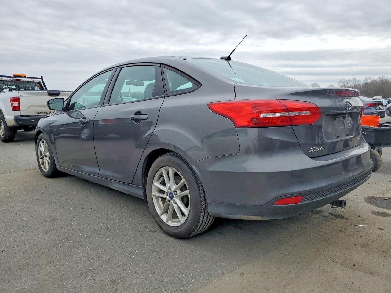2016 Ford Focus se