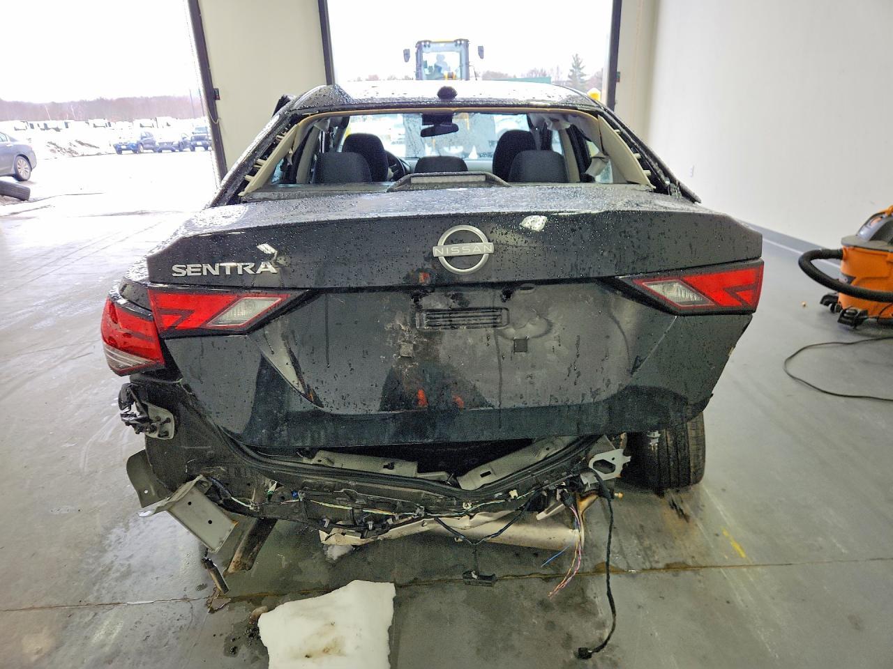 2025 Nissan Sentra sv