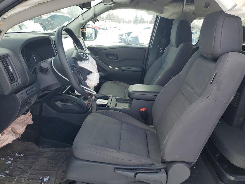 2025 Nissan Frontier s