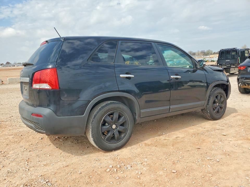2011 KIA Sorento lx