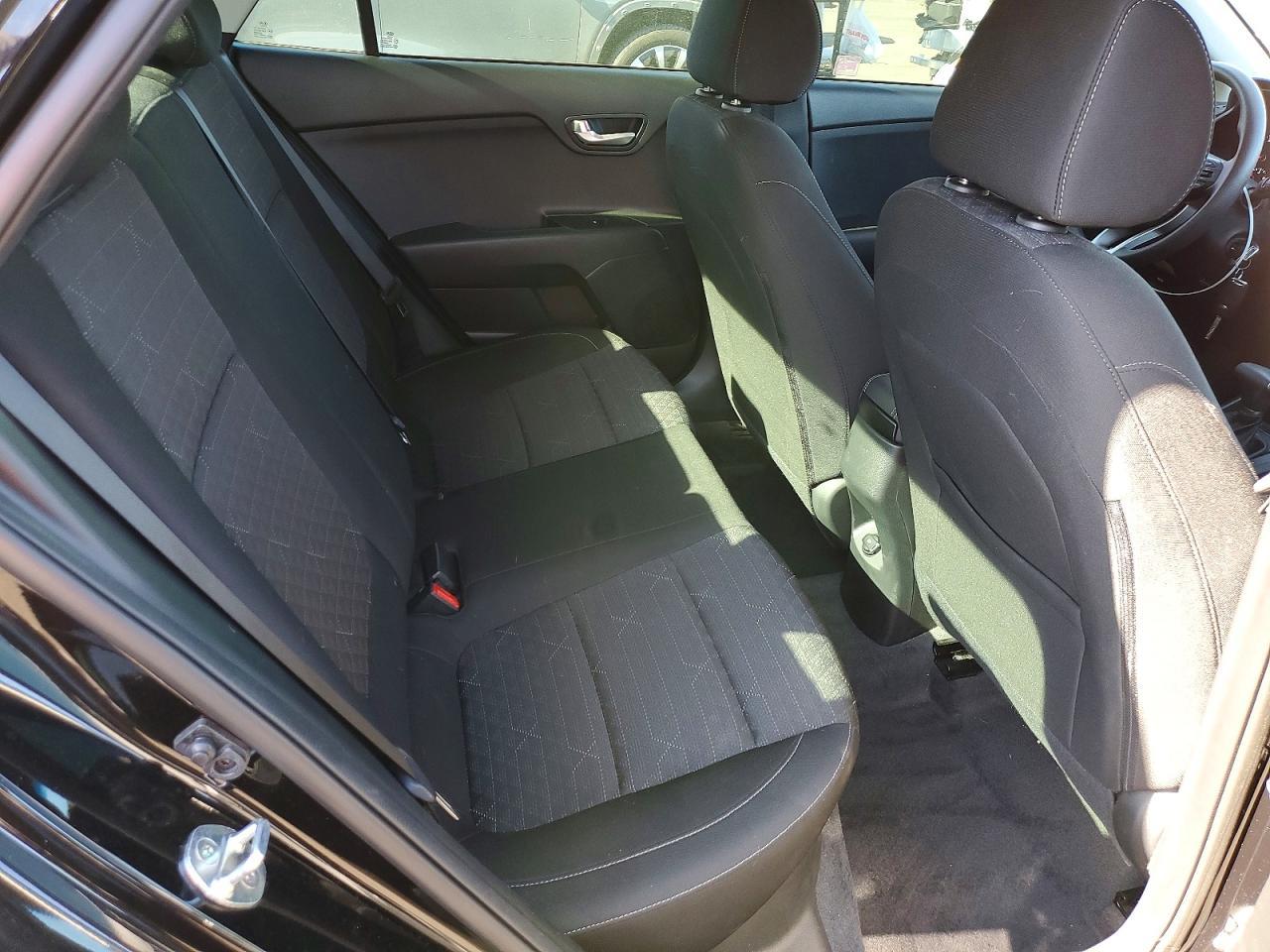 2020 KIA Rio s
