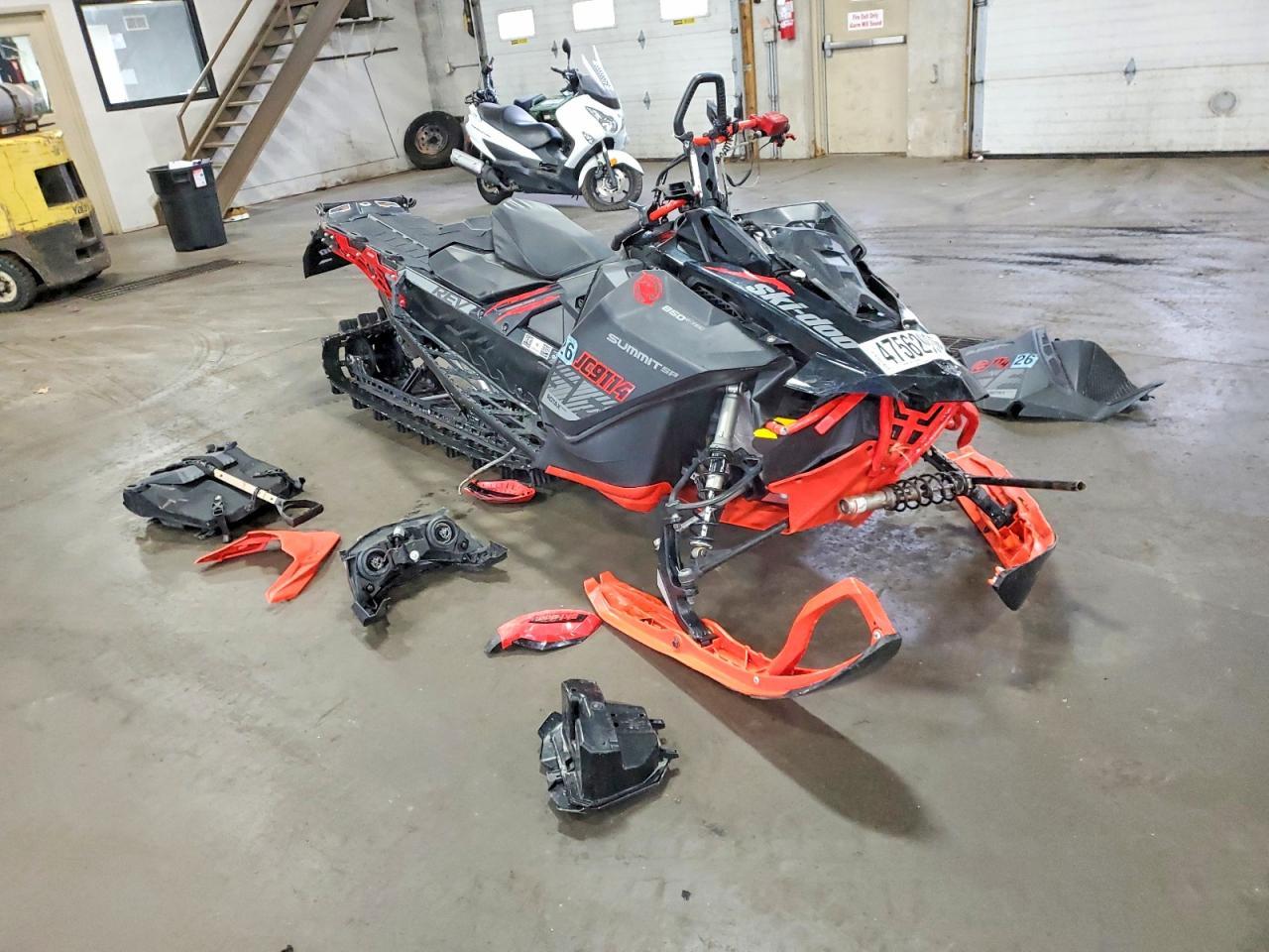 2019 Skidoo Summit SP 850 E-TEC