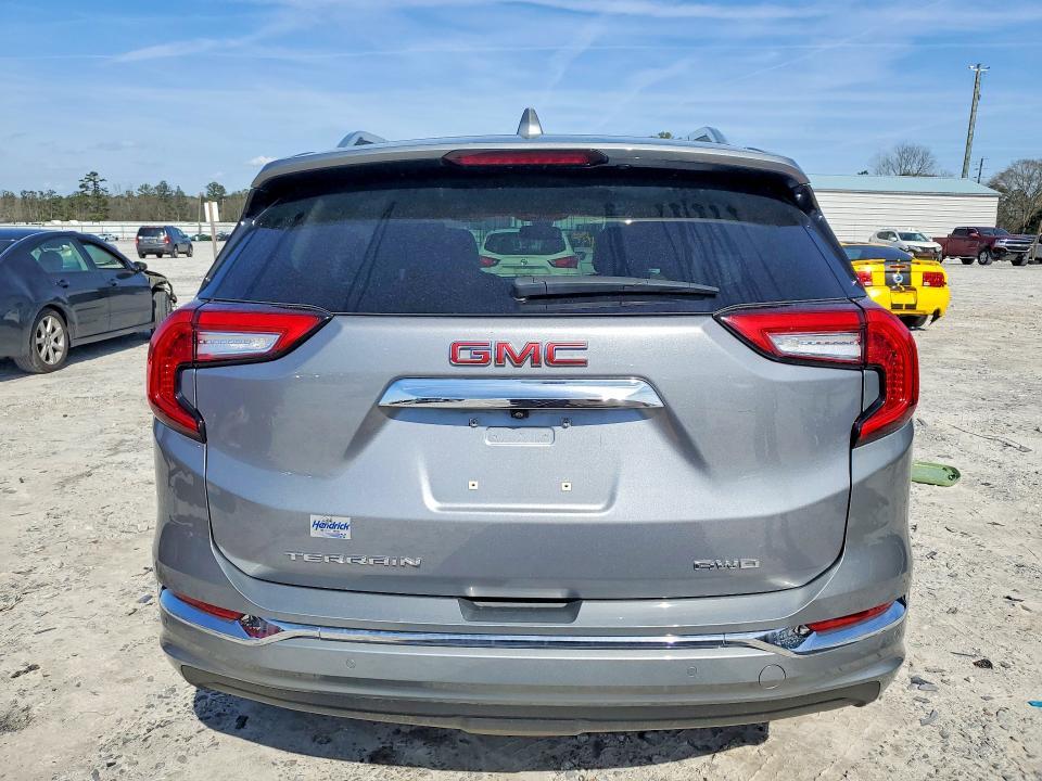 2024 GMC Terrain Denali