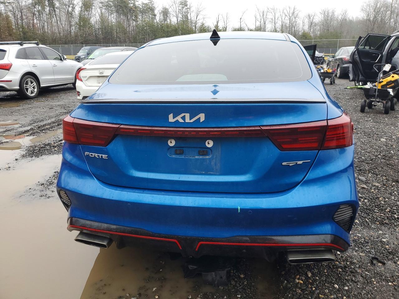 2023 KIA Forte gt