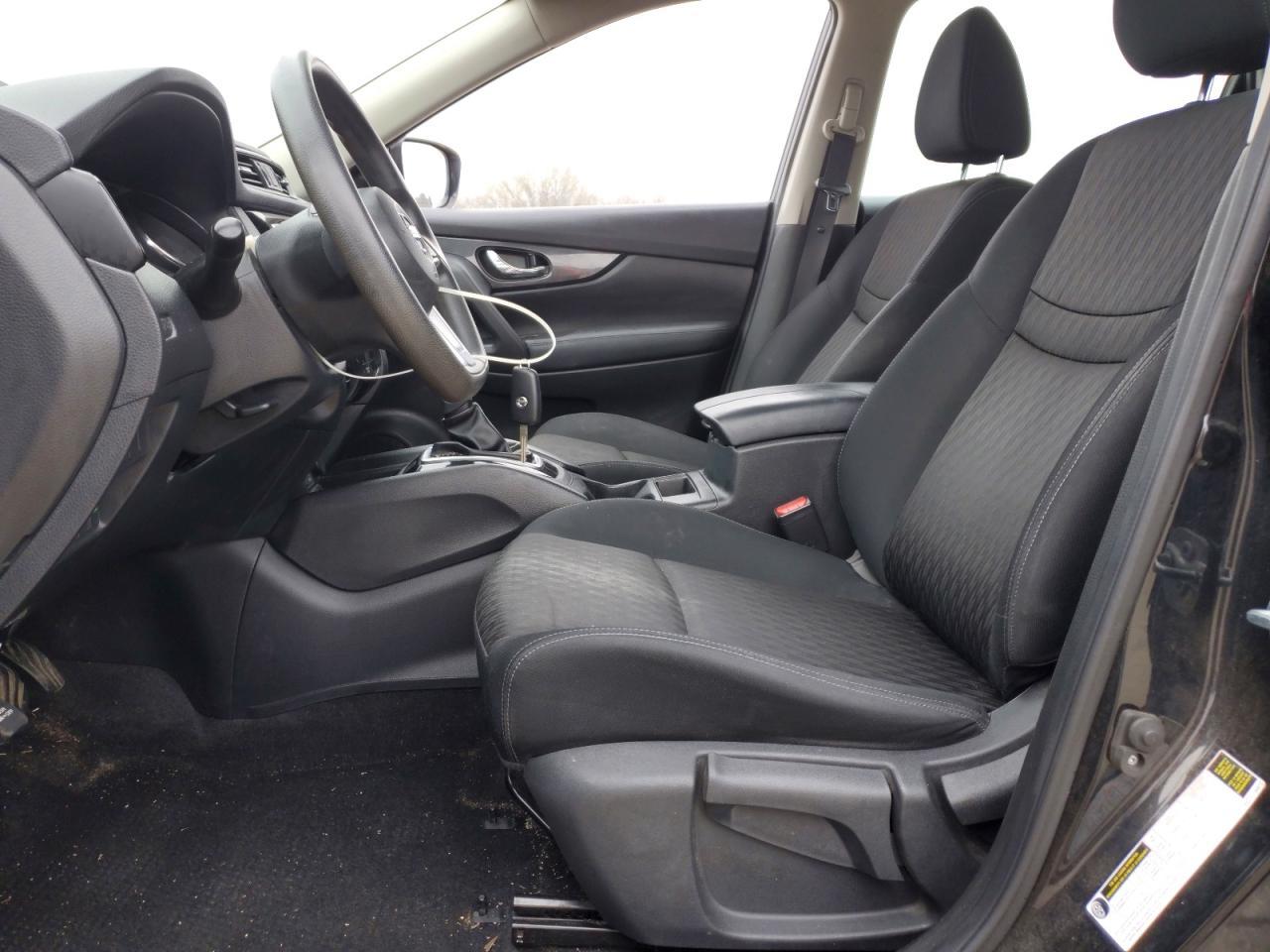 2017 Nissan Rogue s