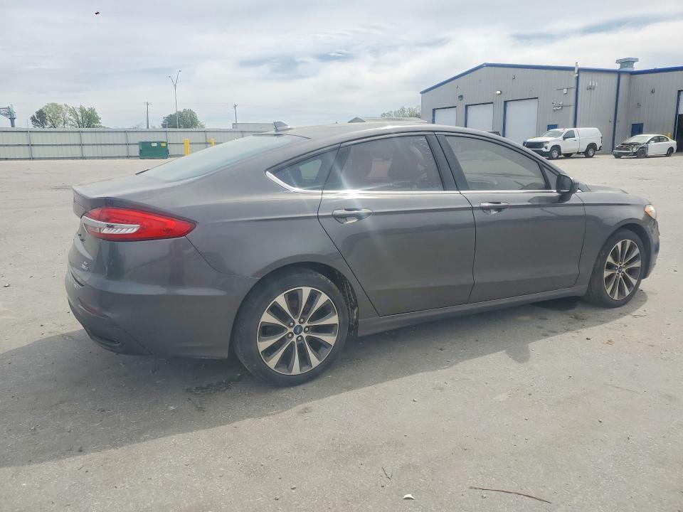2019 Ford Fusion se