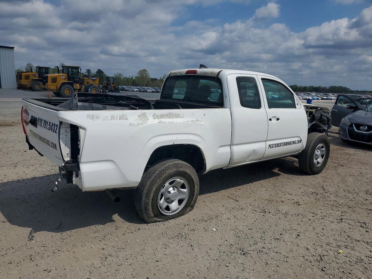2017 Toyota Tacoma SR