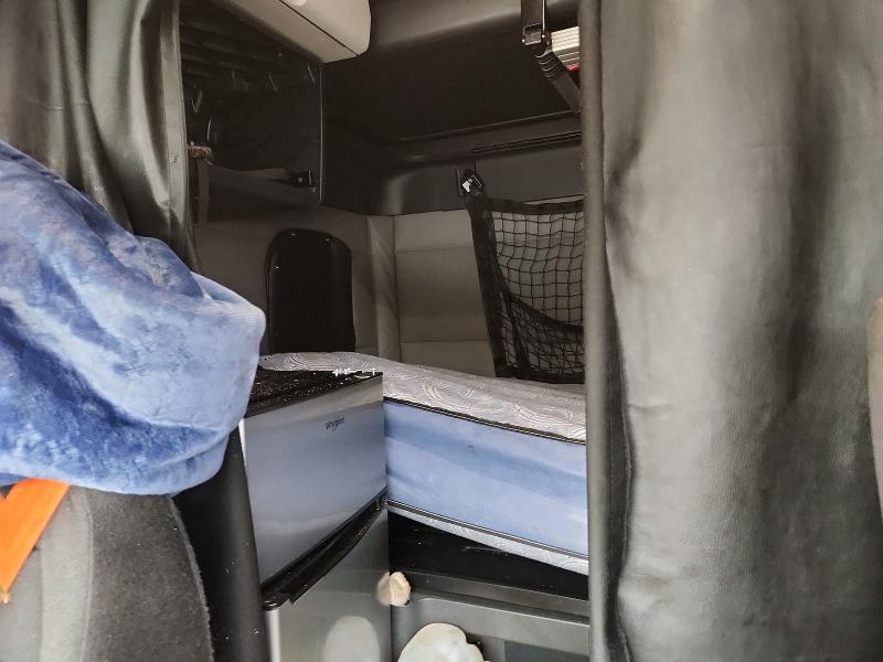 2019 Freigliner 2019 Freightliner Cascadia 126 Semi Truck