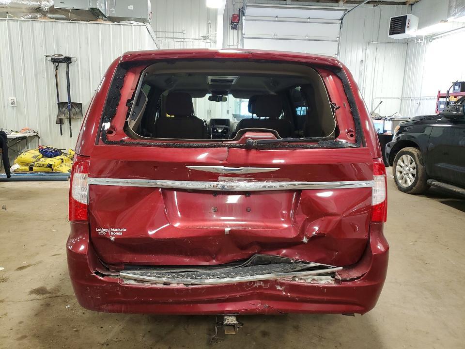 2016 Chrysler Town & Country Touring