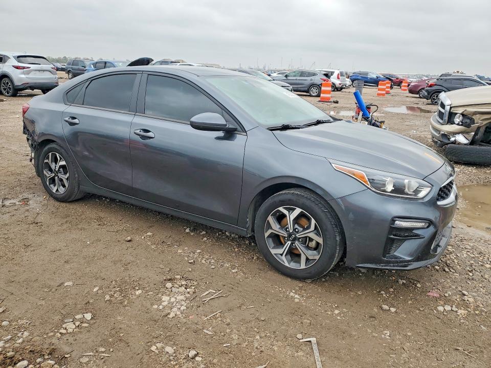 2021 KIA Forte lxs