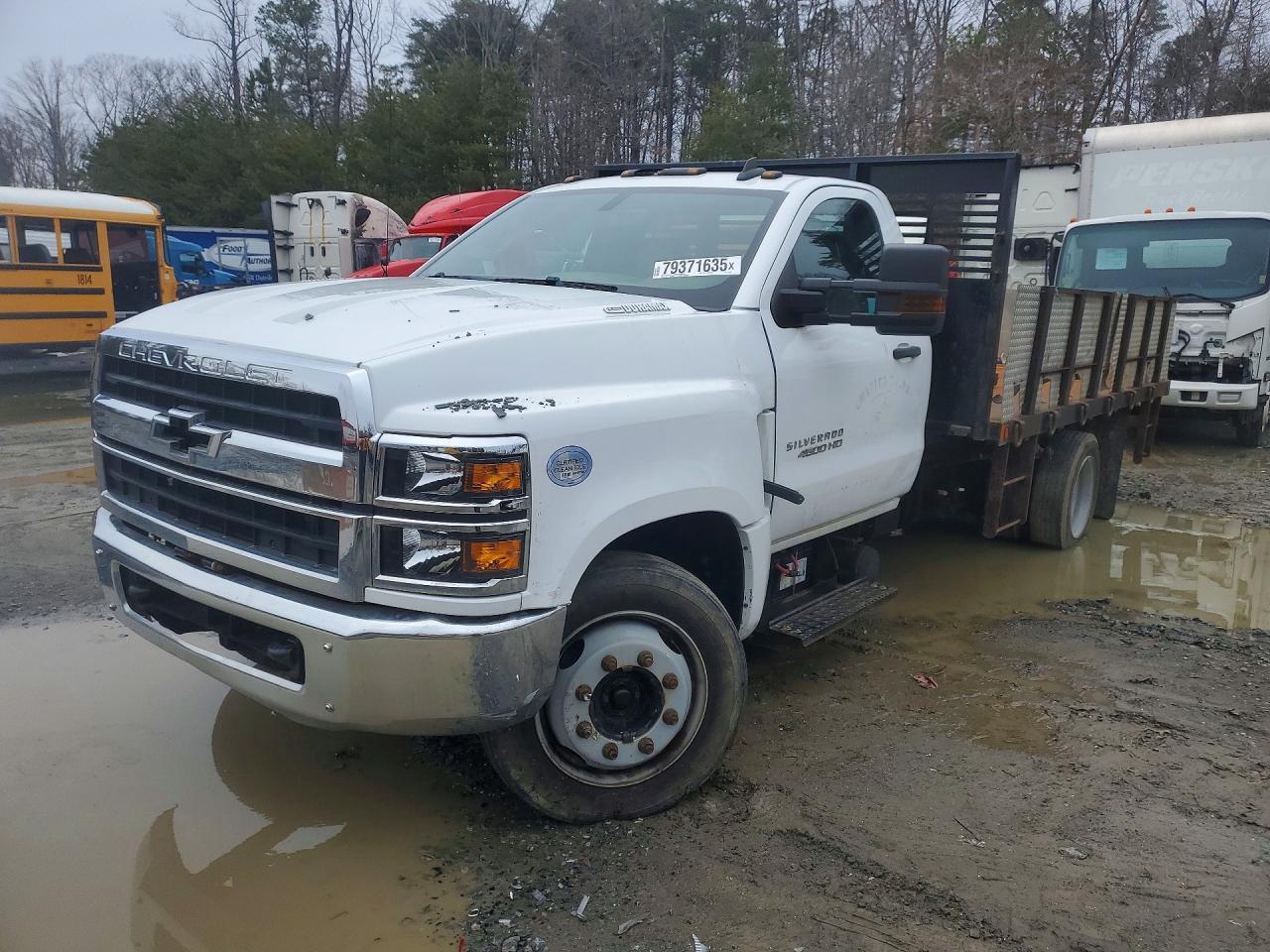 2019 Chevrolet GM515 Flatbed Truck