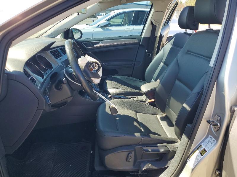 2016 Volkswagen Golf s