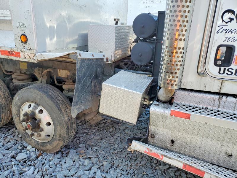 2016 Kenworth T330 Dump Truck