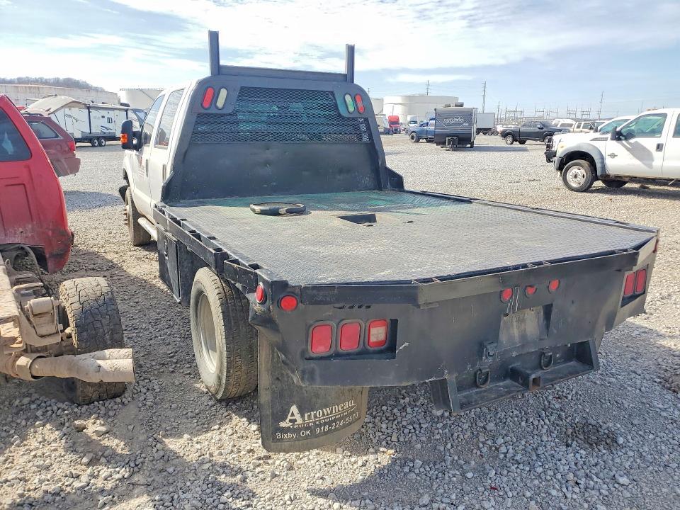 2013 Ford F350 Super Duty Flatbed Truck