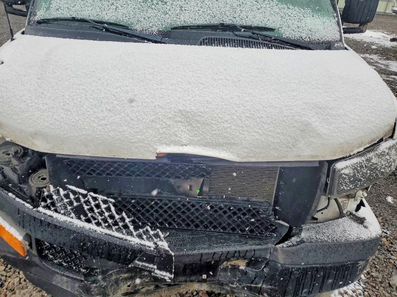 2019 Chev Express G3500
