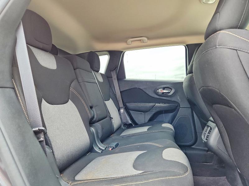 2017 Jeep Cherokee Sport