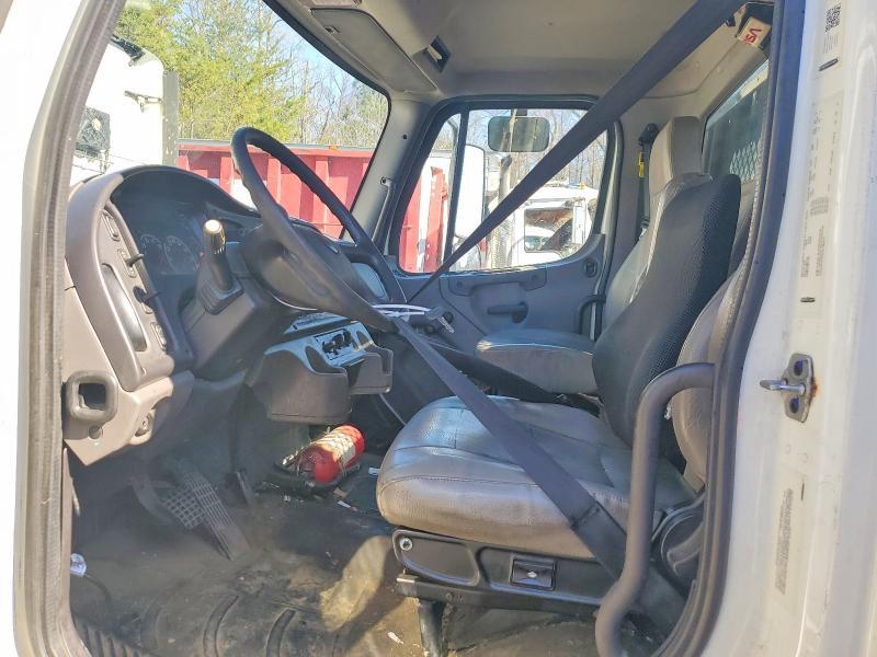 2020 Freigliner 2020 Freightliner Business Class M2 Flatbed Truck