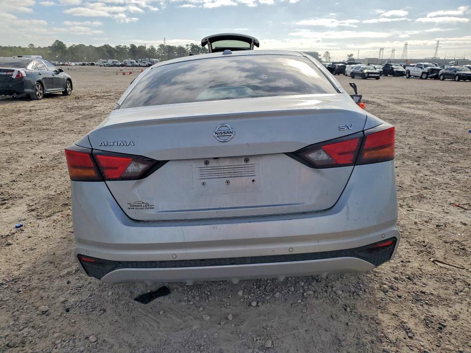 2021 Nissan Altima 2.5 sv