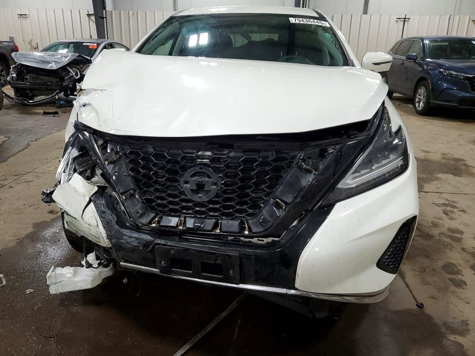 2019 Nissan Murano s