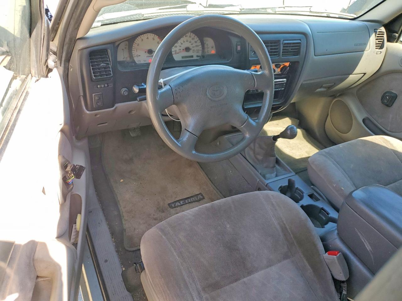 2002 Toyota Tacoma Base