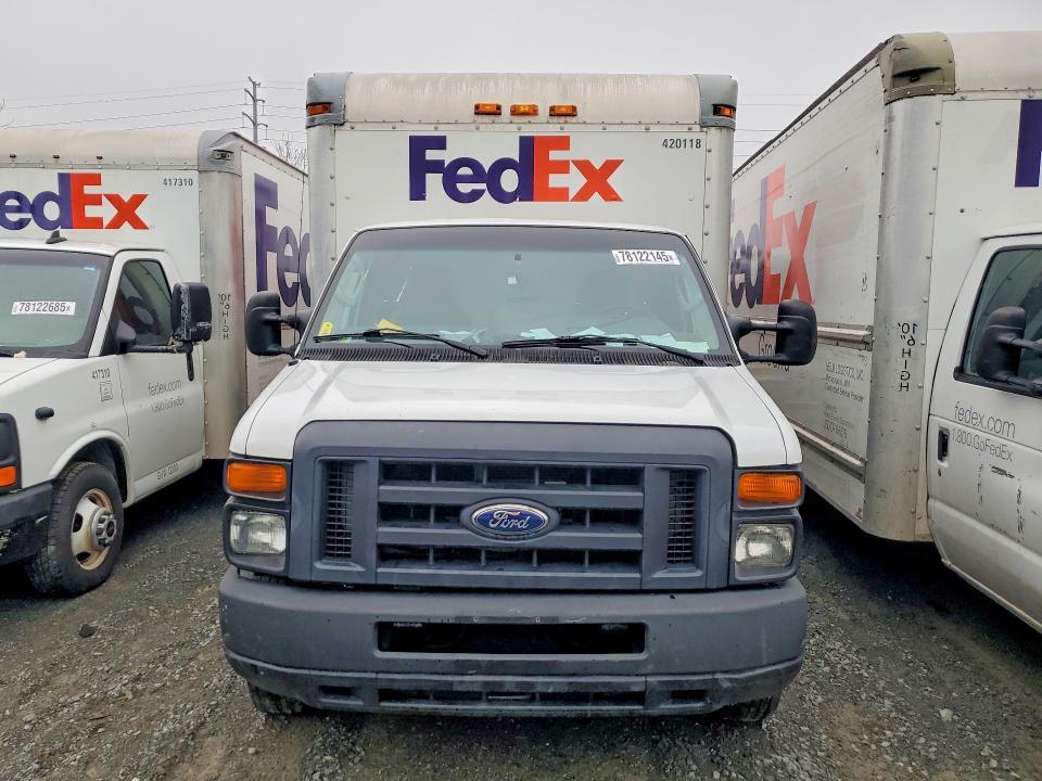 2014 Ford E350 BOX Truck