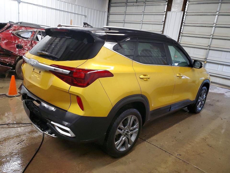 2022 KIA Seltos s