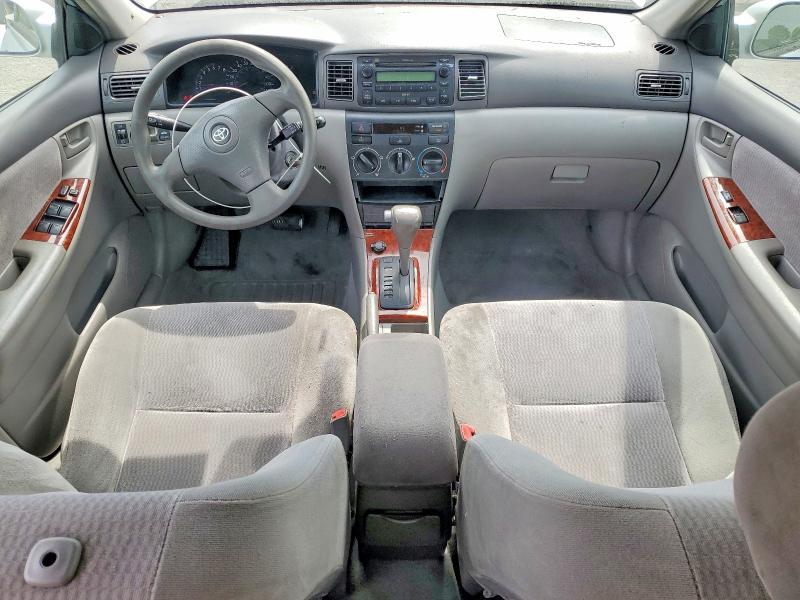 2005 Toyota Corolla le