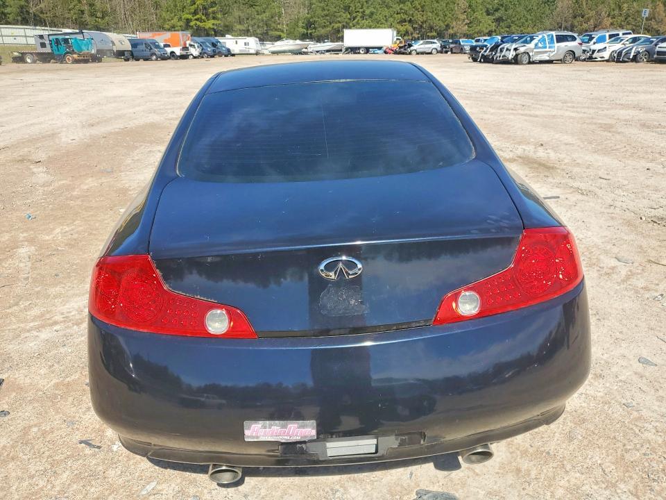 2003 Infiniti G35 Base