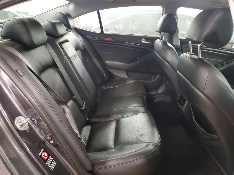 2014 KIA Cadenza Premium