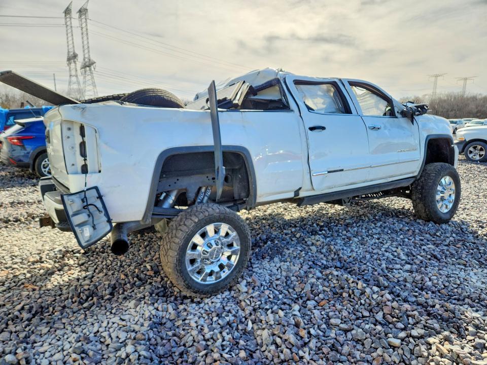 2016 GMC Sierra K2500 Denali