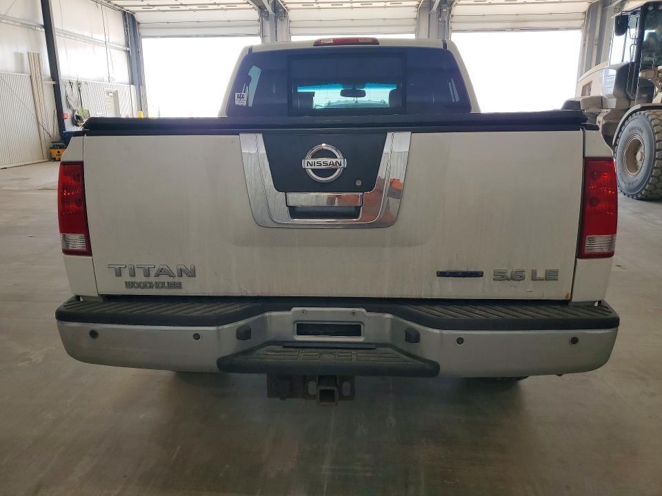 2010 Nissan Titan SE