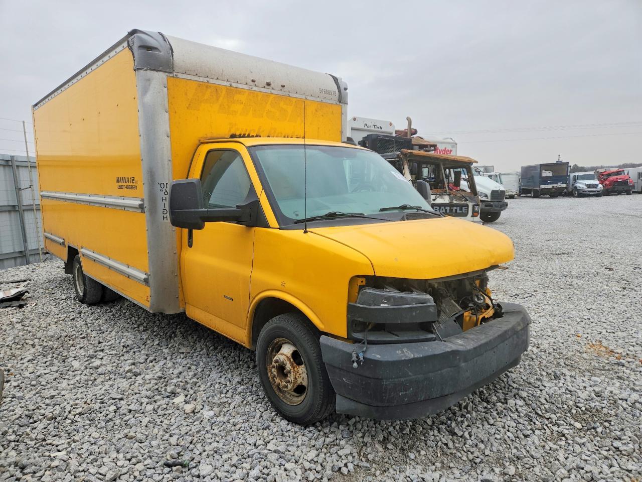2018 GMC Savana BOX Truck
