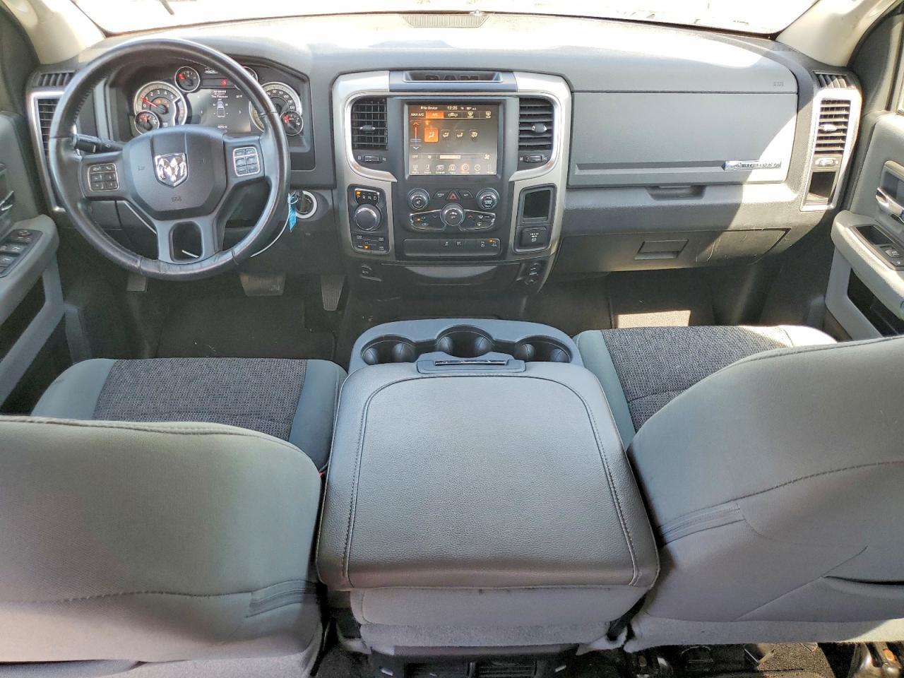 2016 Dodge RAM 1500 SLT