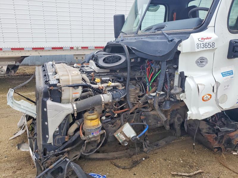 2019 Freigliner 2019 Freightliner Cascadia 125 Semi Truck