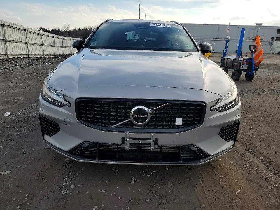 2024 Volvo V60 Polestar Engineered