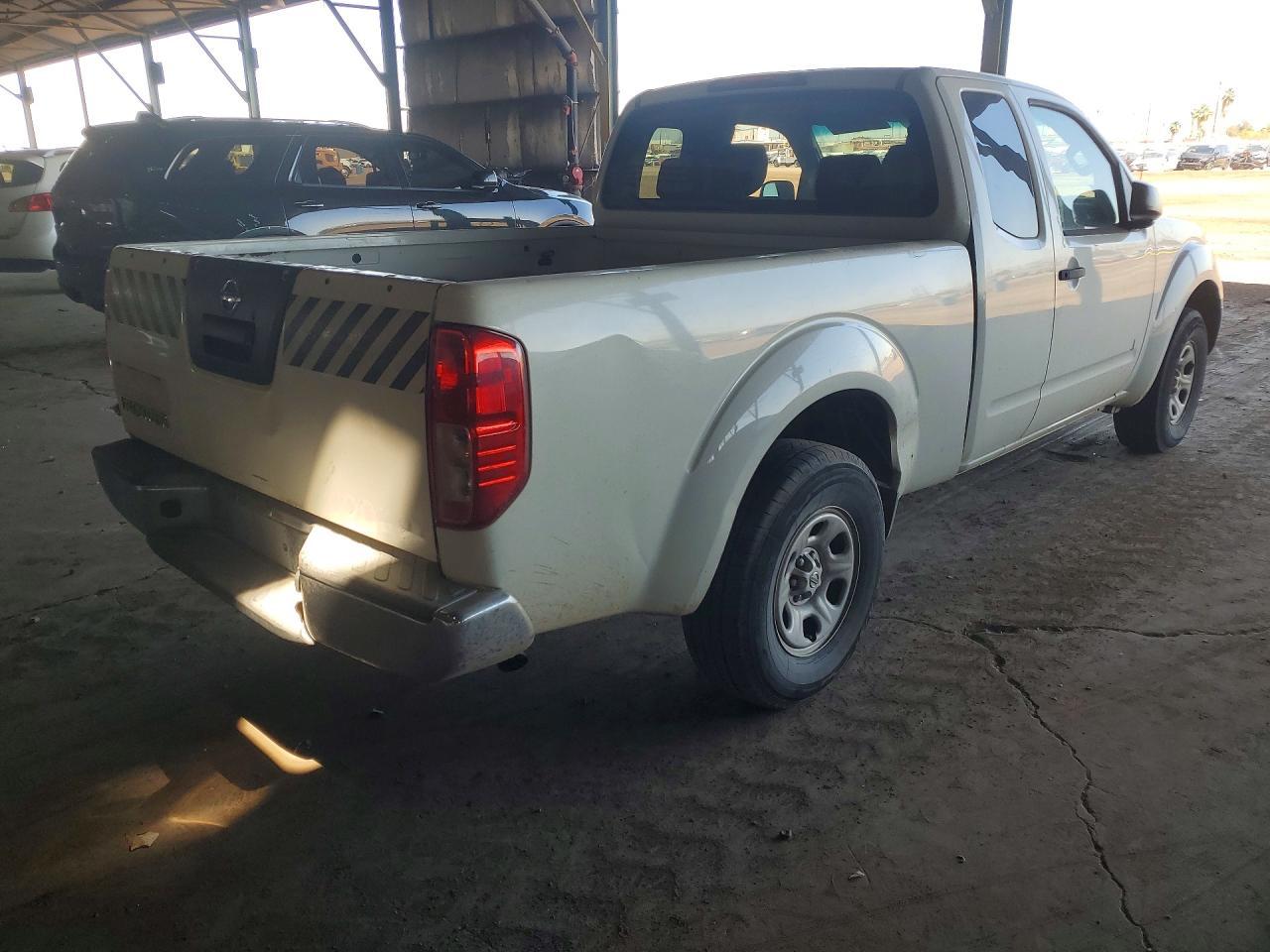 2014 Nissan Frontier S