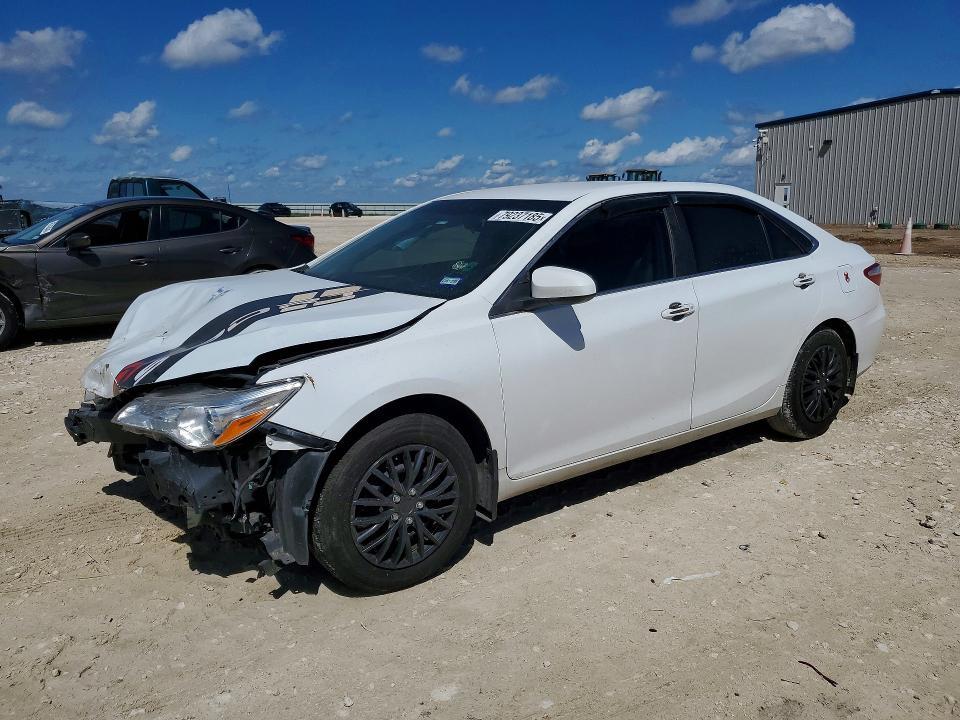 2017 Toyota Camry le