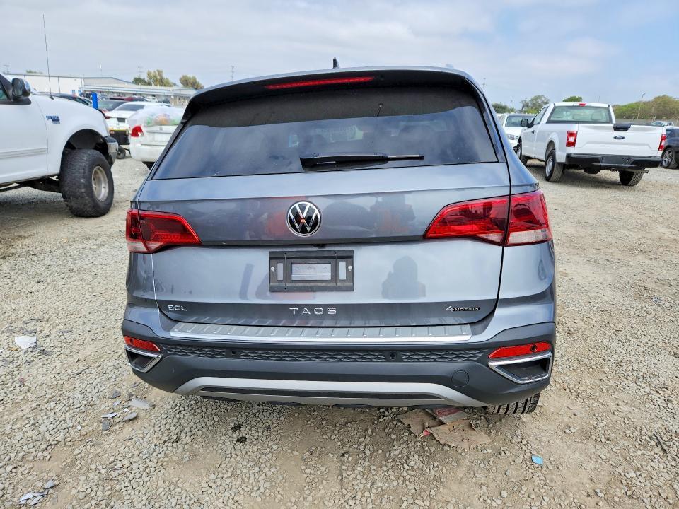 2024 Volkswagen Taos sel