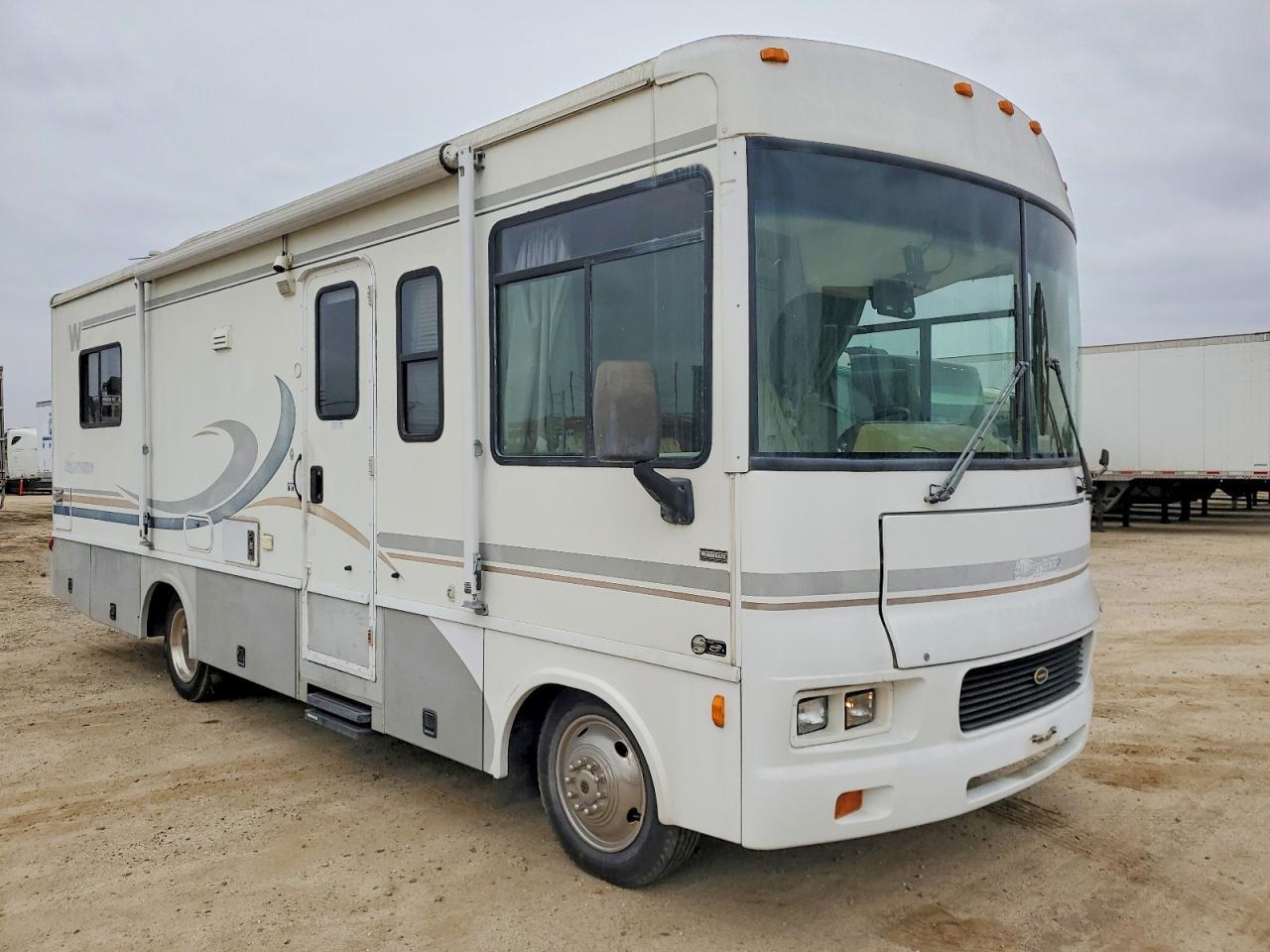 2004 Winnebago Motorhome