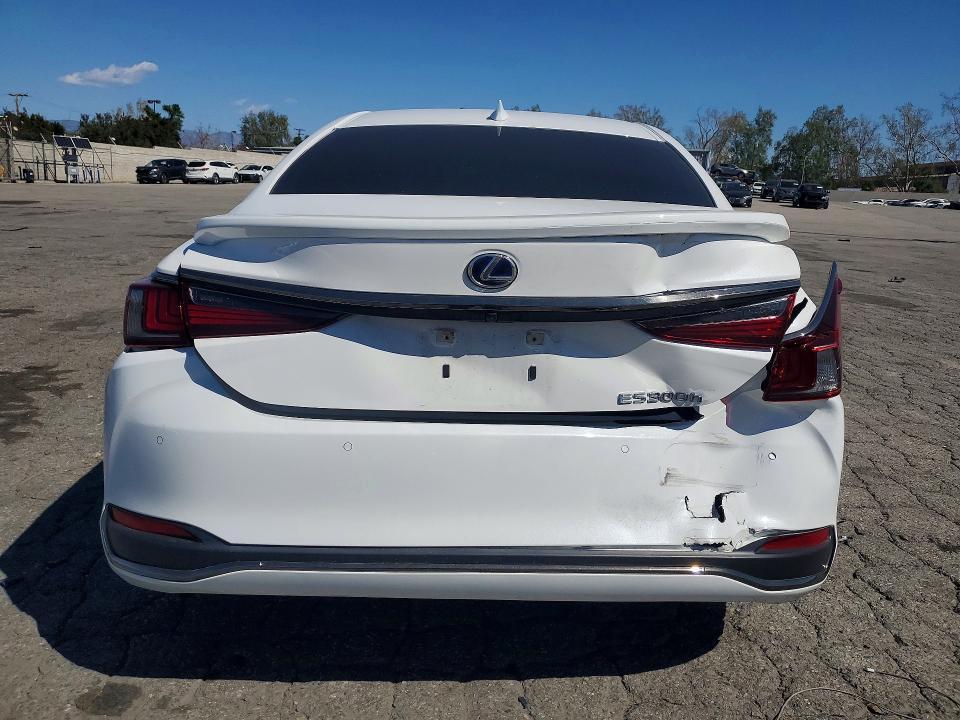 2022 Lexus Es 300h f Sport