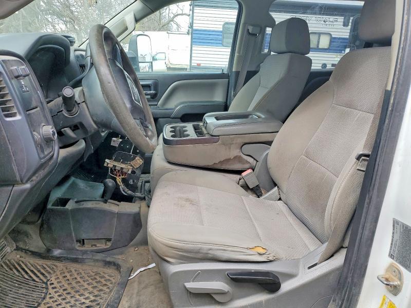 2015 GMC Sierra 3500 Flatbed Truck