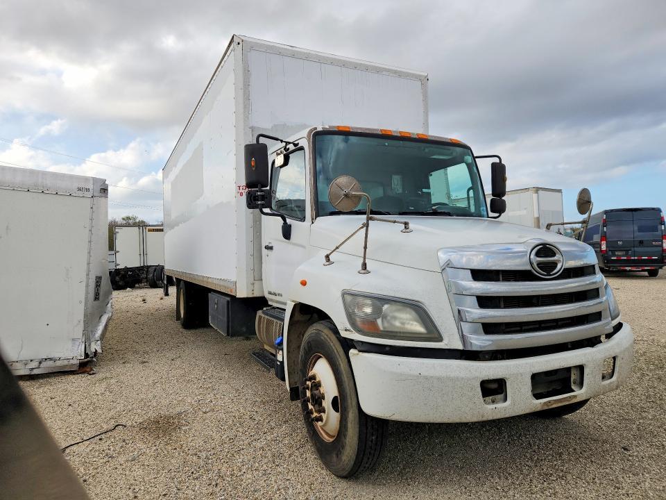 2017 Hino 268 BOX Truck