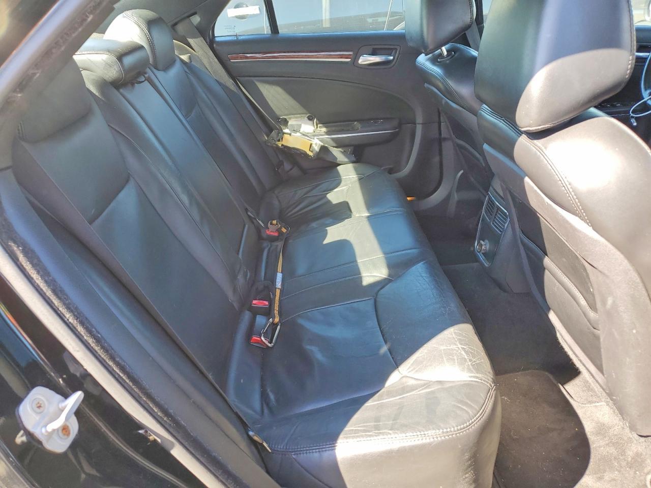 2012 Chrysler 300 Limited