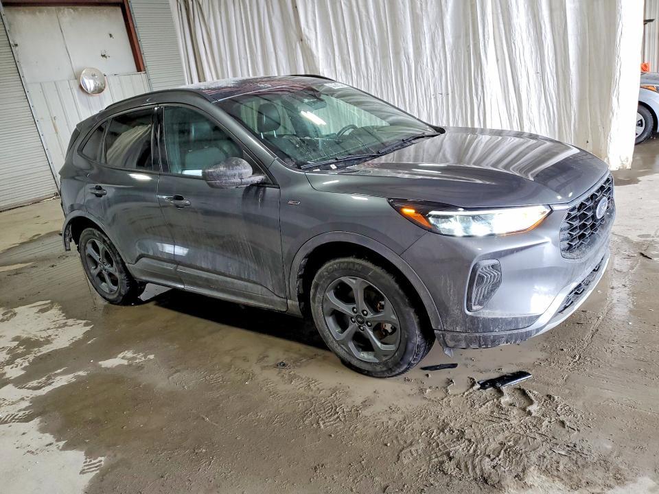 2023 Ford Escape st Line