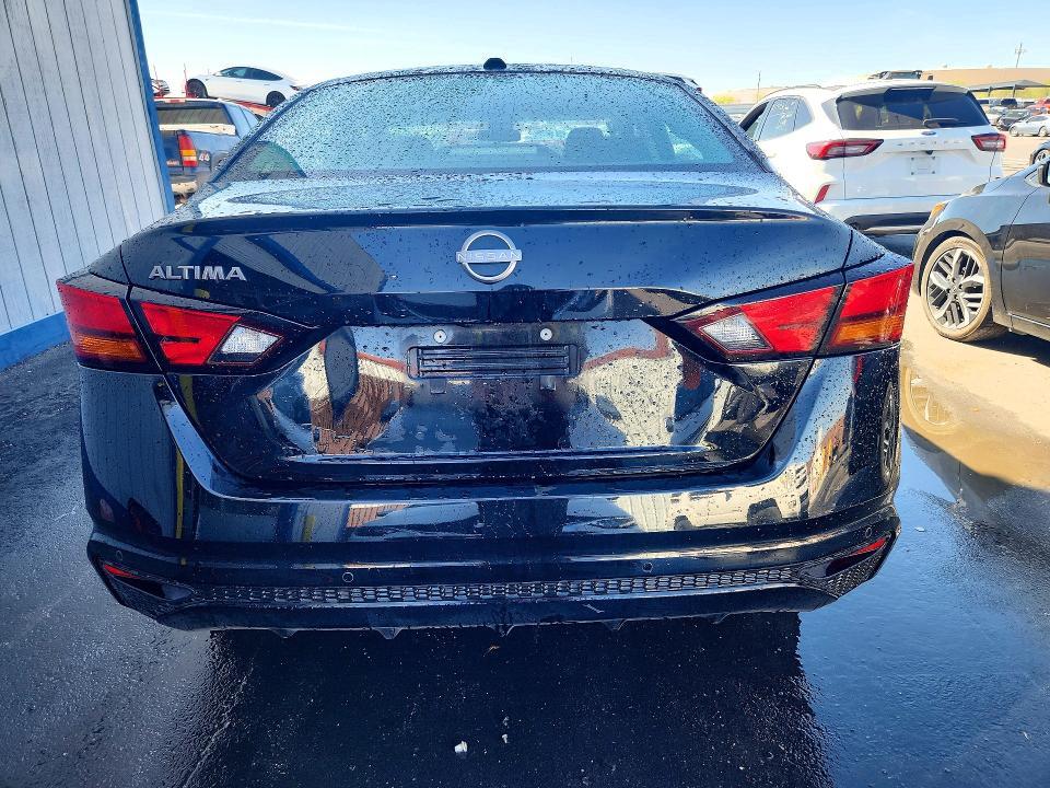 2025 Nissan Altima 2.5 sv