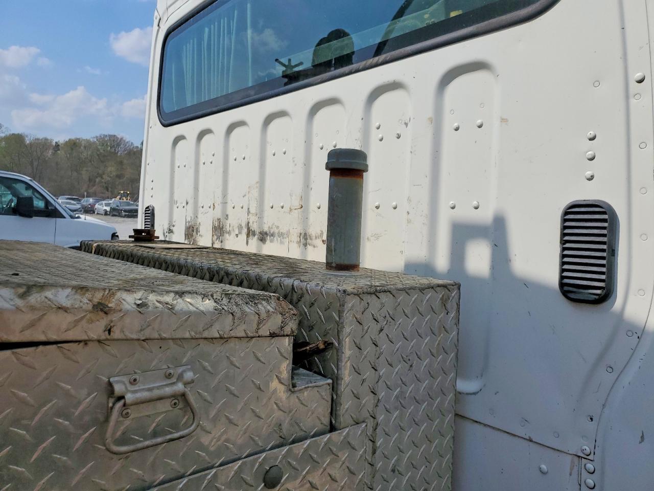 2007 Freigliner 2007 Freightliner Business Class M2 Vacuum Truck