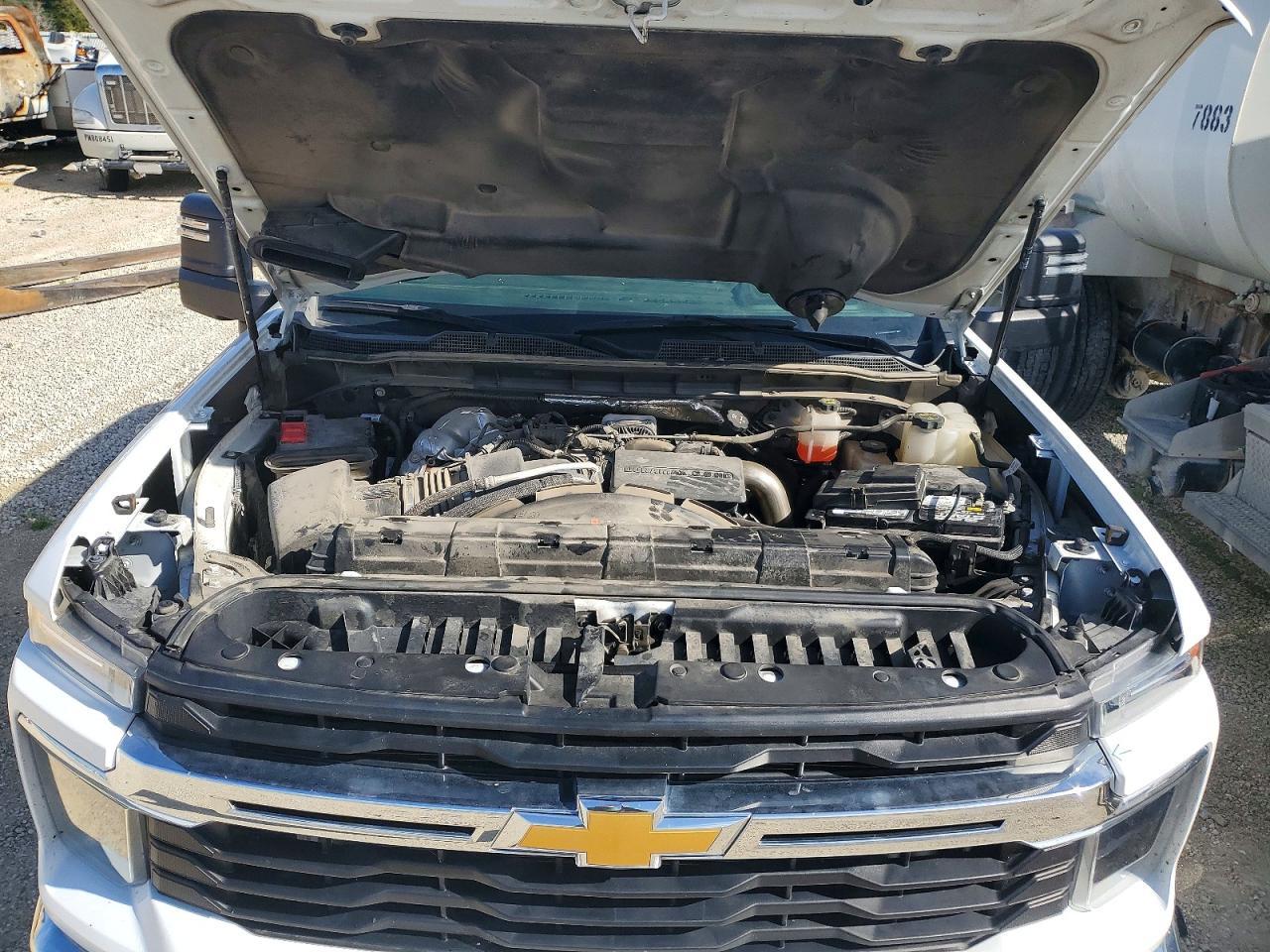 2024 Chevrolet Silverado K3500 LT