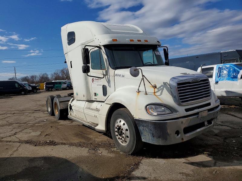 2007 Freightliner Columbia 120 Semi Truck