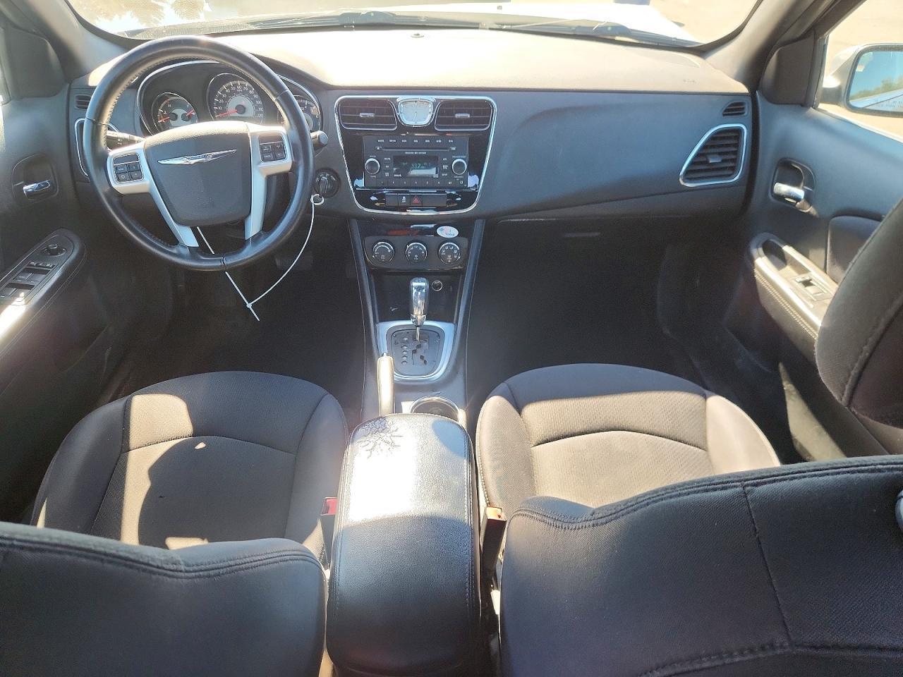 2013 Chrysler 200 Touring